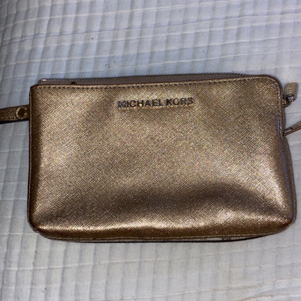 MK wristlet